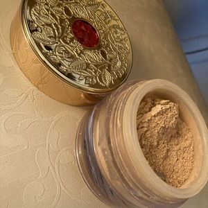 Bare Minerals powder. New.